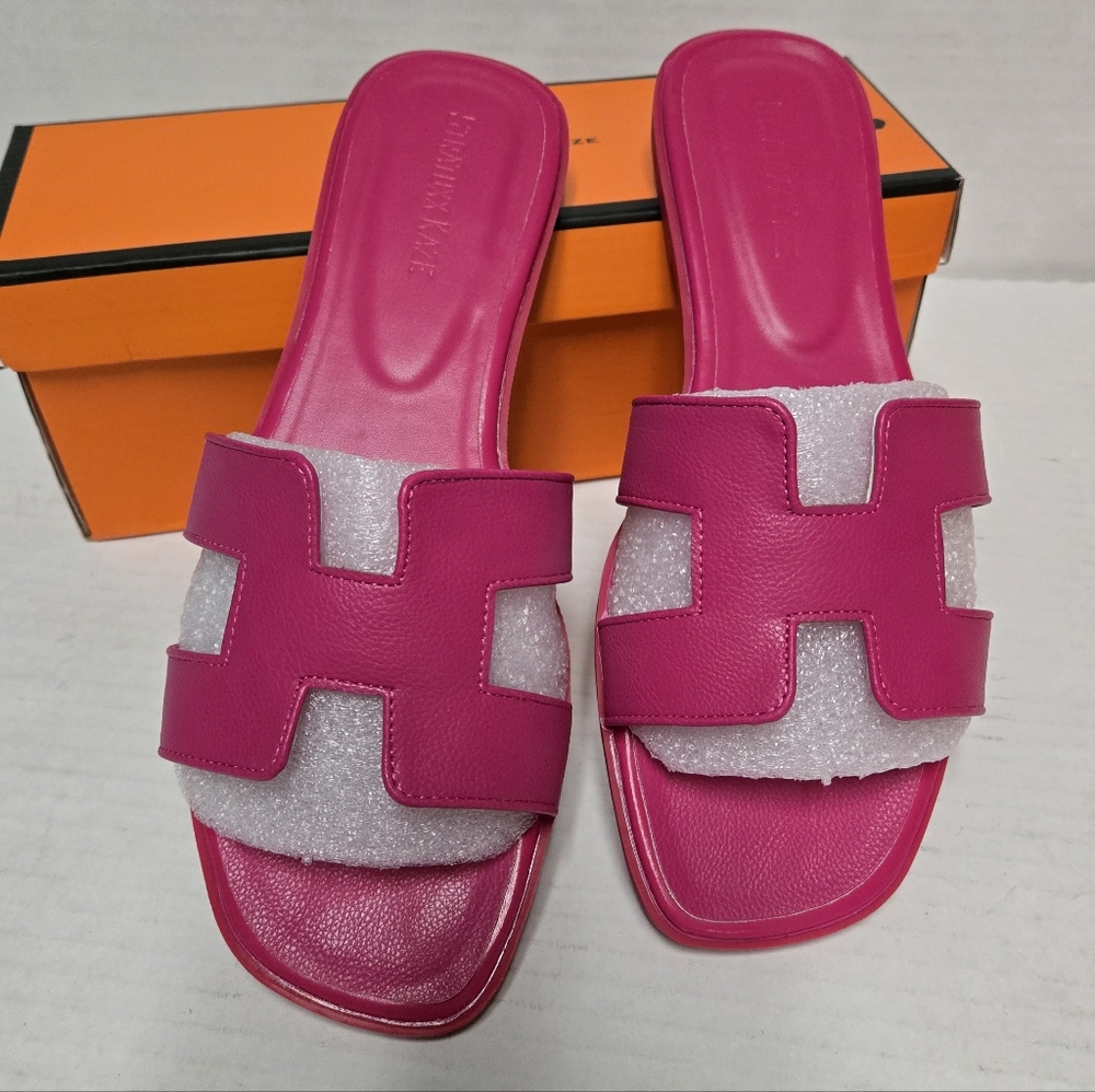 STRATUXX KAZE HOT PINK H- CUT OUT SANDAL WOMANS SIZE 9 & 10 NIB SUMMER FLIP FLOP